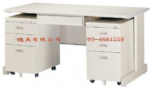 TMJ068-03  HU主管桌